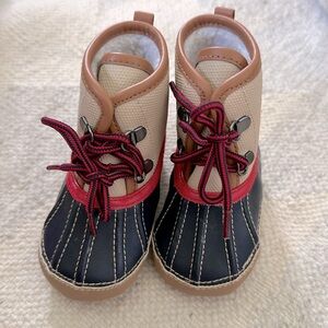 Baby Gap NC Snowboots Ivory Frost Size 6-12M Unisex